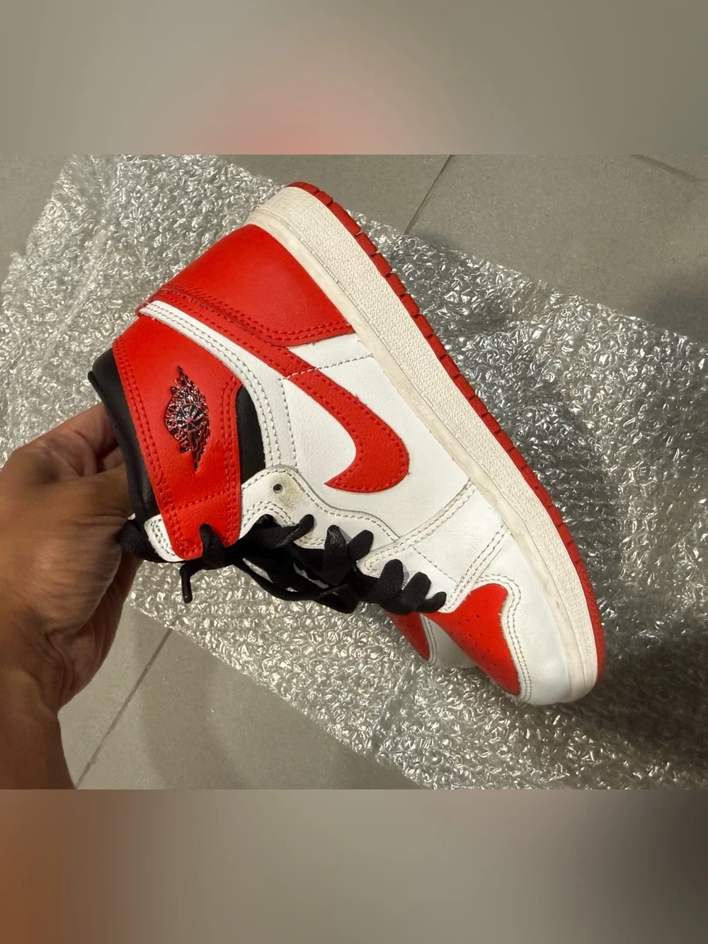 Nike Air Jordan 1 Retro High OG Sneakers White/Black/Heritage Red size 2.5